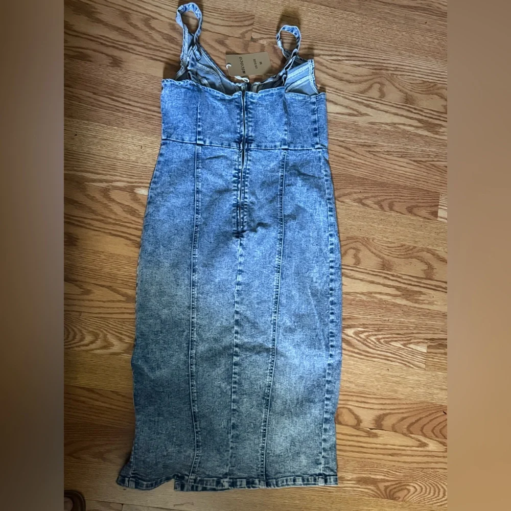 Bodycon Midi Dress with Front Zip and back zipper - Picture 3 of 4